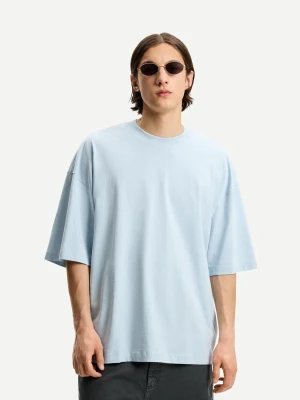 Bershka Koszulka Oversize Z Krótkim Rękawem Mężczyzna Jasnoniebieski