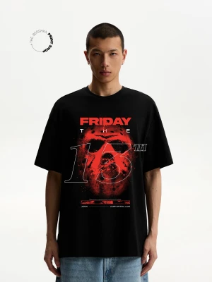 Bershka Koszulka Piątek 13-Go Z Krótkim Rękawem Mężczyzna Czarny