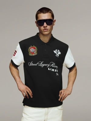 Bershka Koszulka Polo Z Krótkim Rękawem I Nadrukiem Mężczyzna Czarny