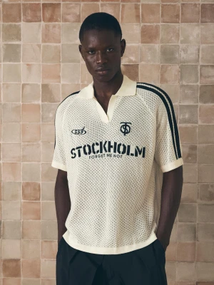Bershka Koszulka Polo Z Siateczki Z Nadrukiem Retrosport Mężczyzna Biały Złamany