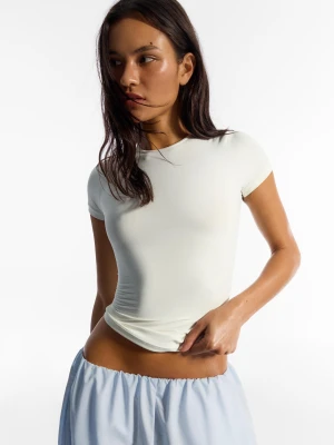 Zdjęcie produktu Bershka Koszulka Techniczna Z Krótkim Rękawem Kobieta Biały