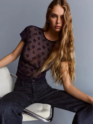 Bershka Koszulka Tiulowa Z Krótkim Rękawem I Nadrukiem Kobieta Granatowy
