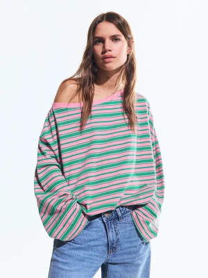 Zdjęcie produktu Bershka Koszulka Z Długim Rękawem I Asymetrycznym Dekoltem Z Nadrukiem Kobieta Różowy