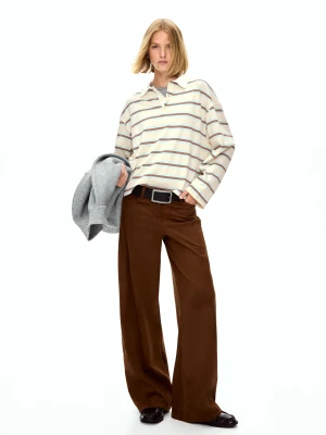 Bershka Koszulka Z Długim Rękawem I Kołnierzykiem Typu Polo Kobieta Kremowy