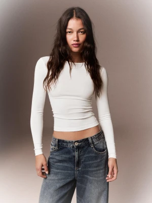 Zdjęcie produktu Bershka Koszulka Z Długim Rękawem I Okrągłym Dekoltem Kobieta Biały Złamany
