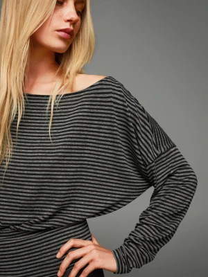 Bershka Koszulka Z Długim Rękawem, Paskiem I Dekoltem Łódkowym Kobieta Ciemnoszary
