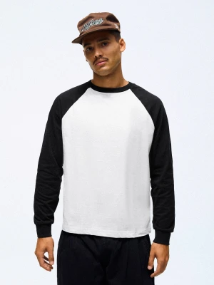 Bershka Koszulka Z Długim Rękawem Raglan Mężczyzna Czarny
