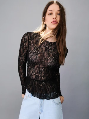 Bershka Koszulka Z Długim Rękawem Z Koronką Blonda I Falbanką Kobieta Czarny