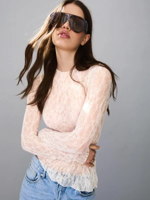 Zdjęcie produktu Bershka Koszulka Z Długim Rękawem Z Koronką Blonda I Falbanką Kobieta Kremowy