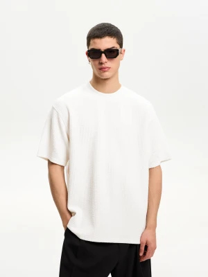 Bershka Koszulka Z Kory Z Krótkim Rękawem Mężczyzna Biały Złamany