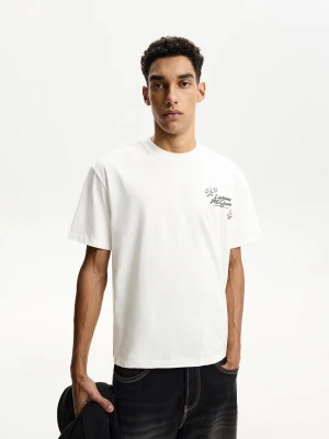 Bershka Koszulka Z Krótkim Rękawem Cars Mężczyzna Biały