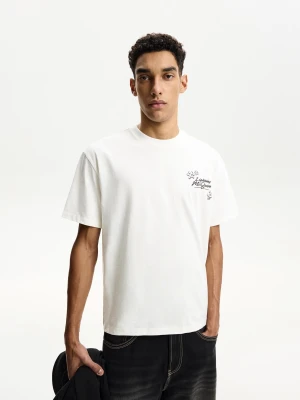 Bershka Koszulka Z Krótkim Rękawem Cars Mężczyzna Biały