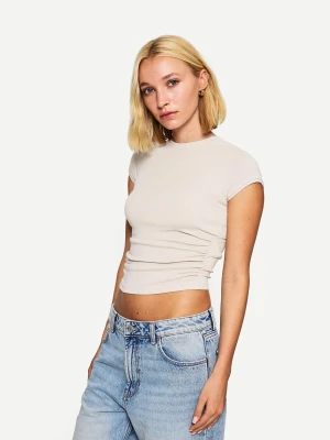 Bershka Koszulka Z Krótkim Rękawem I Marszczeniem Po Bokach Kobieta Piaskowy