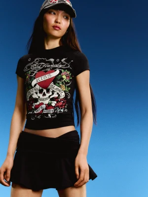 Bershka Koszulka Z Krótkim Rękawem I Nadrukiem Ed Hardy X Bershka Kobieta Czarny