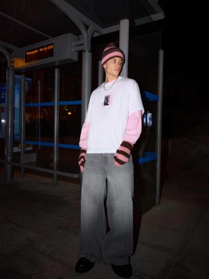 Bershka Koszulka Z Krótkim Rękawem I Nadrukiem Mężczyzna Biały