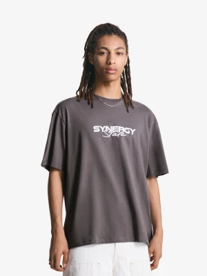 Bershka Koszulka Z Krótkim Rękawem I Nadrukiem Mężczyzna Ciemnoszary