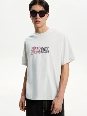 Bershka Koszulka Z Krótkim Rękawem I Nadrukiem Mężczyzna Szary
