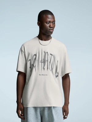 Bershka Koszulka Z Krótkim Rękawem I Nadrukiem Mężczyzna Wielbłądzi