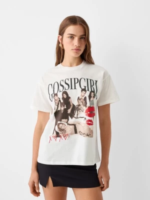 Bershka Koszulka Z Krótkim Rękawem I Nadrukiem Z "Gossip Girl" Kobieta Kremowy