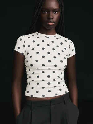 Zdjęcie produktu Bershka Koszulka Z Krótkim Rękawem I Okrągłym Dekoltem Kobieta Biały