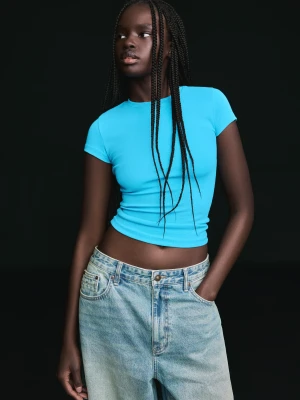 Bershka Koszulka Z Krótkim Rękawem I Okrągłym Dekoltem Kobieta Niebieski