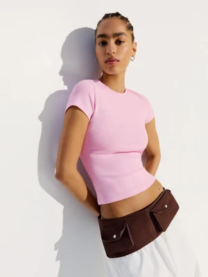 Bershka Koszulka Z Krótkim Rękawem I Okrągłym Dekoltem Kobieta Różowy