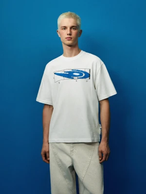 Bershka Koszulka Z Krótkim Rękawem O Kroju Relaxed Out Of Core Mężczyzna Biały