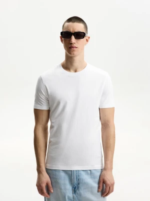 Bershka Koszulka Z Krótkim Rękawem Z Kolekcji Basic Mężczyzna Biały