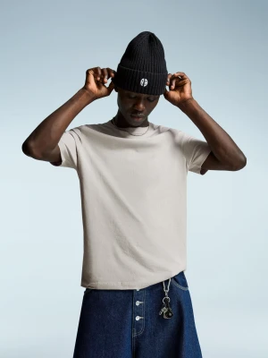 Bershka Koszulka Z Krótkim Rękawem Z Kolekcji Basic Mężczyzna Popielaty