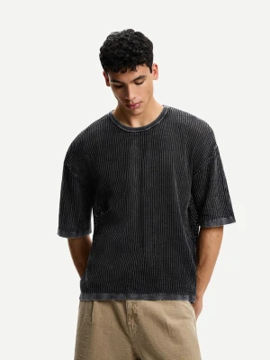 Bershka Koszulka Z Krótkim Rękawem Z Siateczki Mężczyzna Czarny