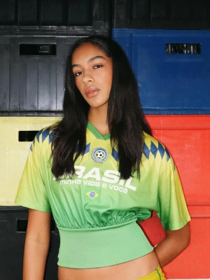 Bershka Koszulka Z Szarfą Brazylia Fifa World Cup™ Kobieta Zielony