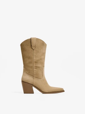 Bershka Kowbojki Na Obcasie Kobieta Beżowy