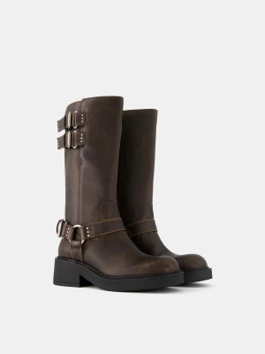 Zdjęcie produktu Bershka Kozaki Biker Z Wieloma Sprzączkami Kobieta Brązowy