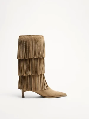 Bershka Kozaki Na Obcasie Typu Kaczuszka Z Frędzlami Kobieta Jasnobrzowy