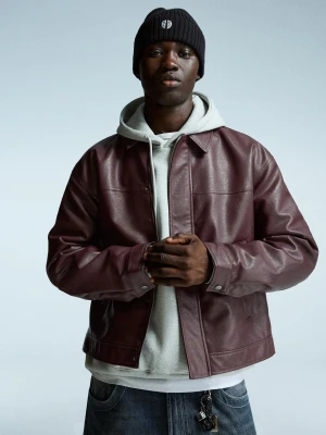 Bershka Kurtka Boxy Ze Sztucznej Skóry Mężczyzna Bordowy