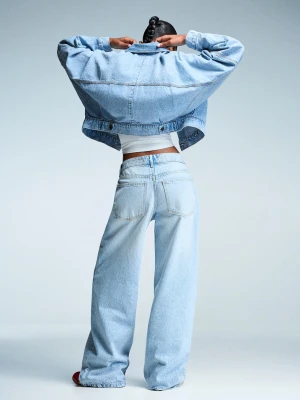 Bershka Kurtka Jeansowa O Krótszym Kroju Kobieta Wyblakły Niebieski