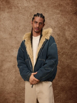 Bershka Kurtka Jeansowa Z Kołnierzem Z Efektem Futerka Mężczyzna Granatowy