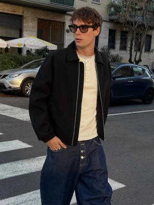 Bershka Kurtka Trucker Z Flauszu Mężczyzna Czarny