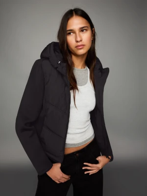 Bershka Kurtka Z Kapturem Połączona Z Efektem Neoprenu Kobieta Czarny