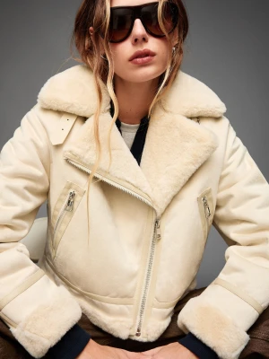 Bershka Kurtka Z Podwójnym Wykończeniem Kobieta Piaskowy