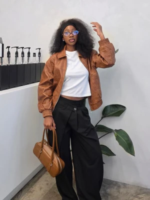 Bershka Kurtka Ze Sztucznej Skóry Kobieta Wielbłądzi