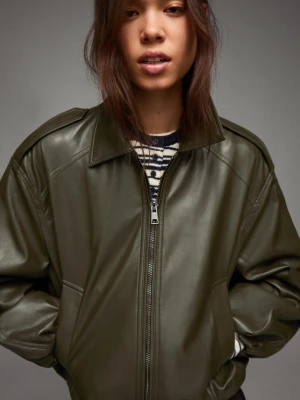 Bershka Kurtka Ze Sztucznej Skóry O Balonowym Kroju Kobieta Khaki