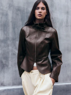 Bershka Kurtka Ze Sztucznej Skóry Peplum Kobieta Brązowy