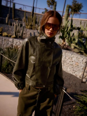 Bershka Kurtka Ze Sztucznej Skóry Z Klapami Kobieta Khaki