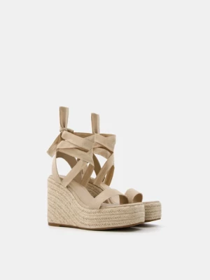 Bershka Lace Up Jute Wedge Kobieta Kremowy