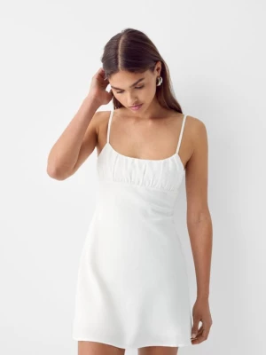 Bershka Sukienka Mini Z Lnem Kobieta Biały Złamany
