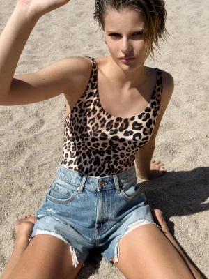 Bershka Marszczone Body Na Ramiączkach Kobieta Wielbłądzi