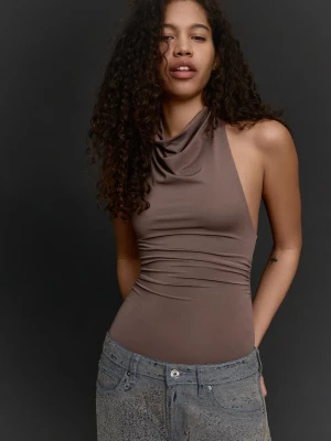 Bershka Marszczone Body Z Dekoltem Halter Kobieta Ciemnobeżowy