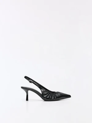 Bershka Marszczone Czółenka Kitten Heel Kobieta Czarny