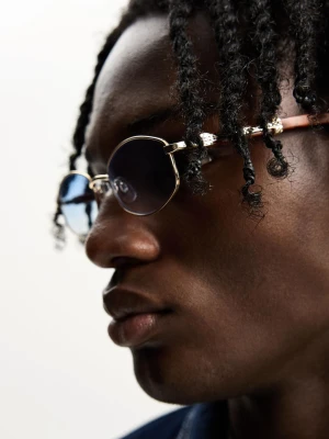 Bershka Metaliczne Okulary Przeciwsłoneczne Mężczyzna Jasnoniebieski
